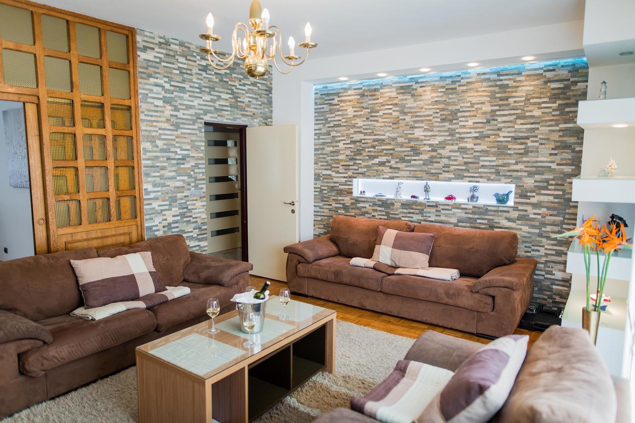 Lct Blue Lions Apartments Podstrana Bagian luar foto