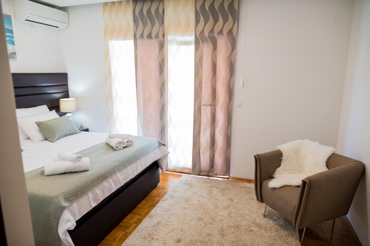 Lct Blue Lions Apartments Podstrana Bagian luar foto