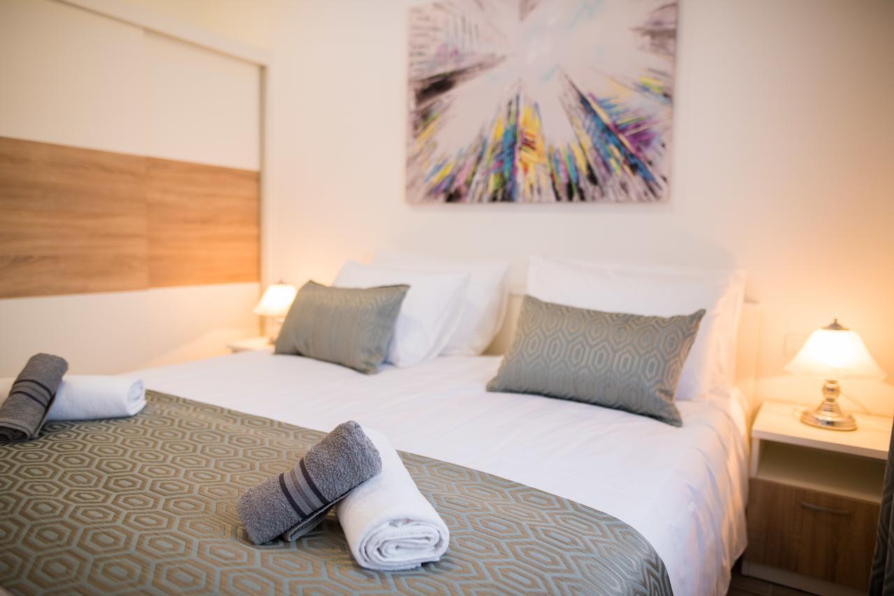 Lct Blue Lions Apartments Podstrana Bagian luar foto