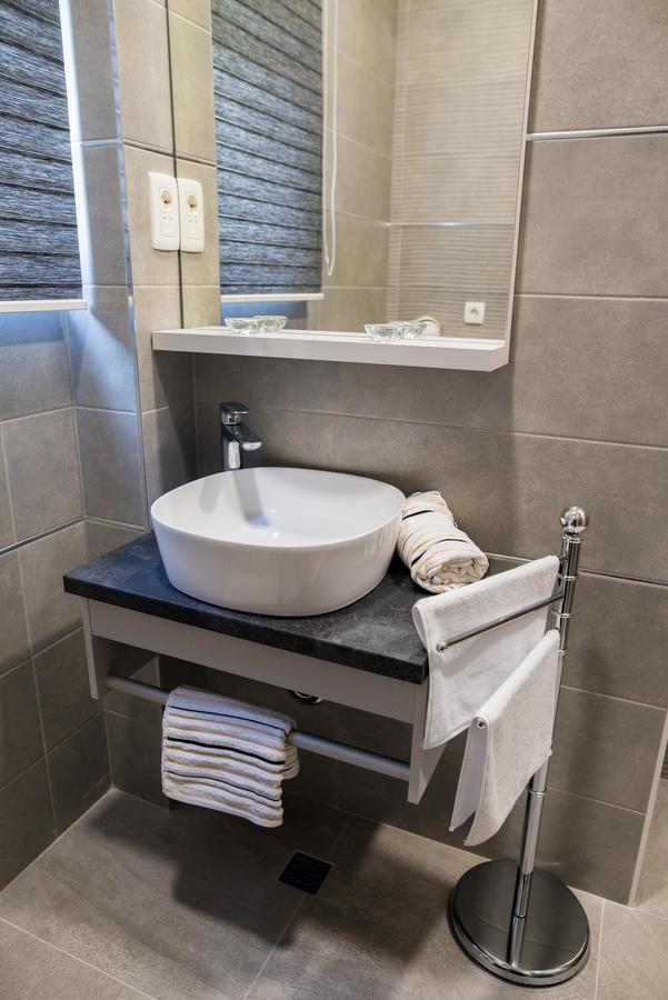 Lct Blue Lions Apartments Podstrana Bagian luar foto
